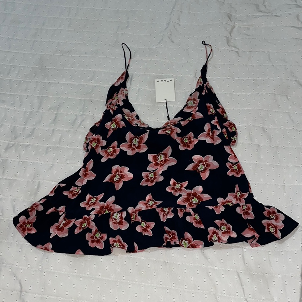 ACACIA • Chey Top